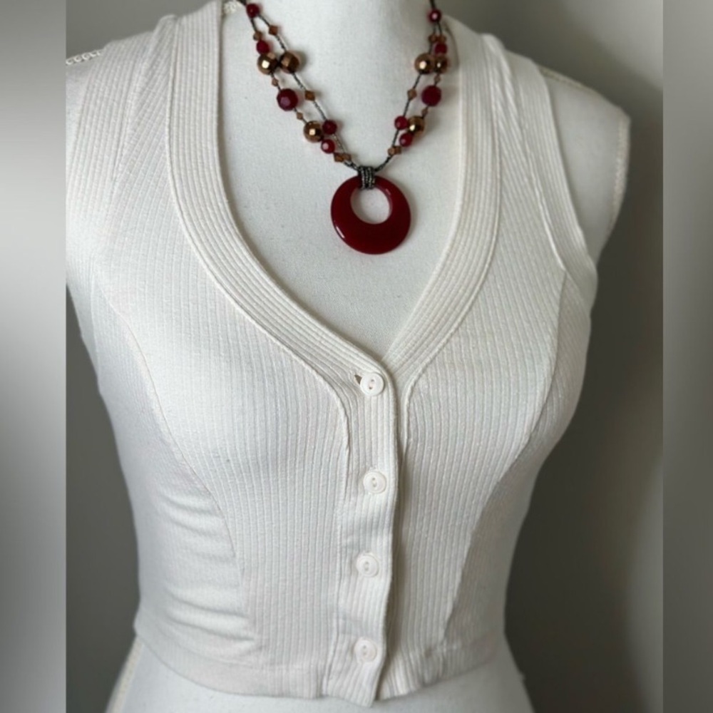 Cropped tank top halter
